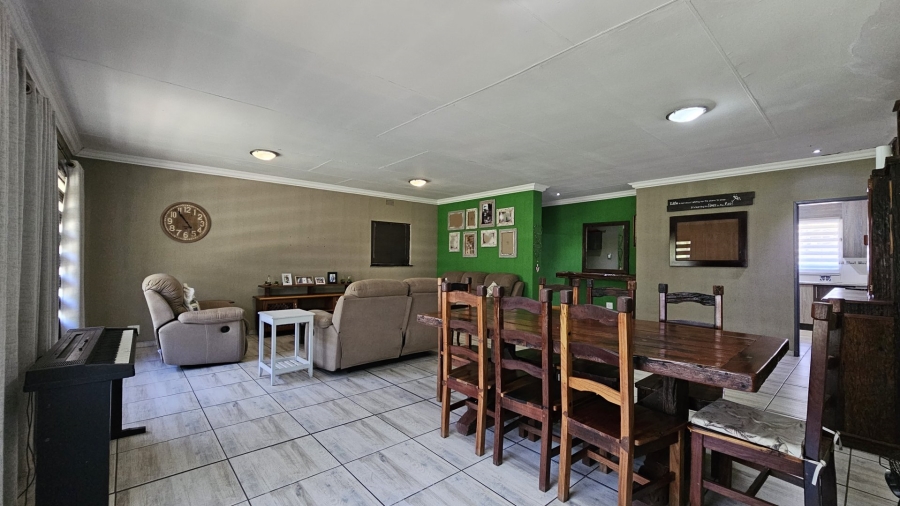 3 Bedroom Property for Sale in Vaalpark Free State